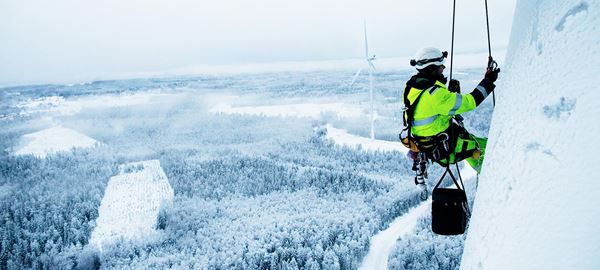 The Benefits of Thermal Workwear In Winter
