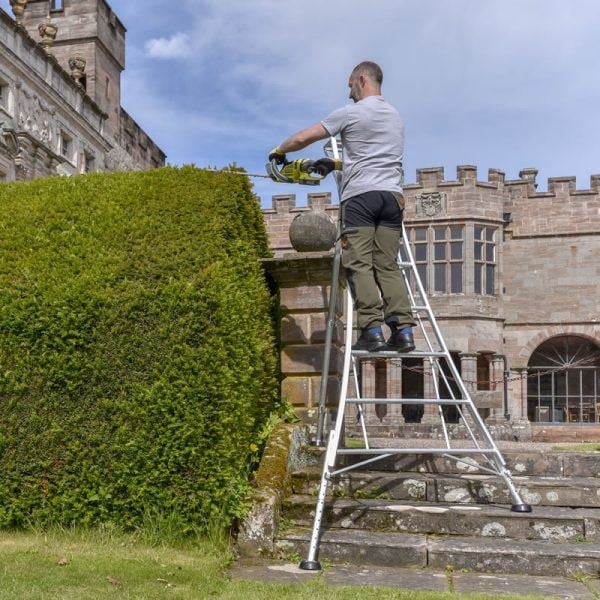Hendon Adjustable Tripod Fruit Ladder